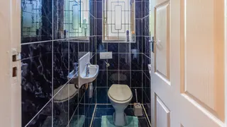 Dawncliffe property photograph 11