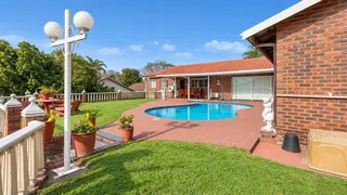 Manors property photograph 15