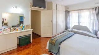 Dawncliffe property photograph 16