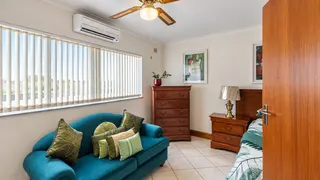 Manors property photograph 11