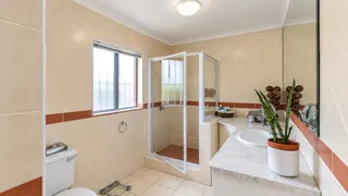 Manors property photograph 28